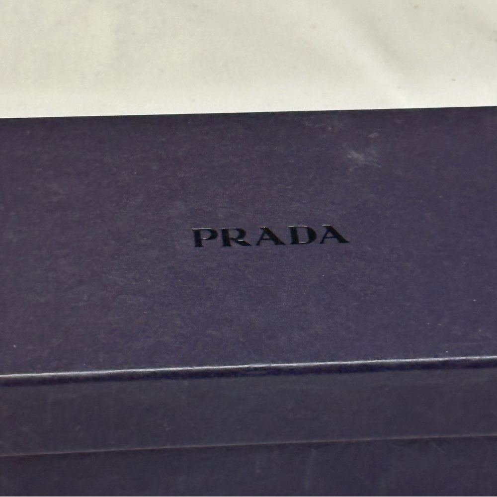 Prada Black Gift Box - Picture 2 of 4